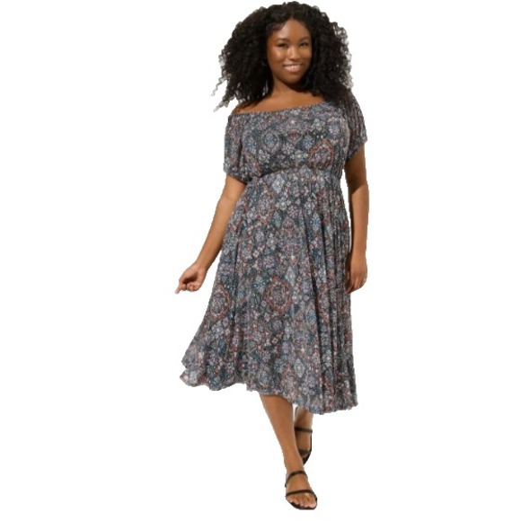 torrid Dresses & Skirts - Torrid Floral Mesh Dress Size 4X Mesh Off Shoulder Puff Sleeve Peasant Midi